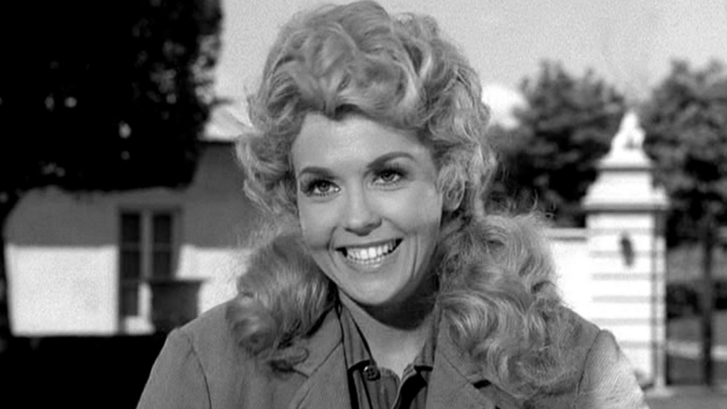 Donna Douglas Net Worth : A Look at the Beverly Hillbillies Star’s Wealth