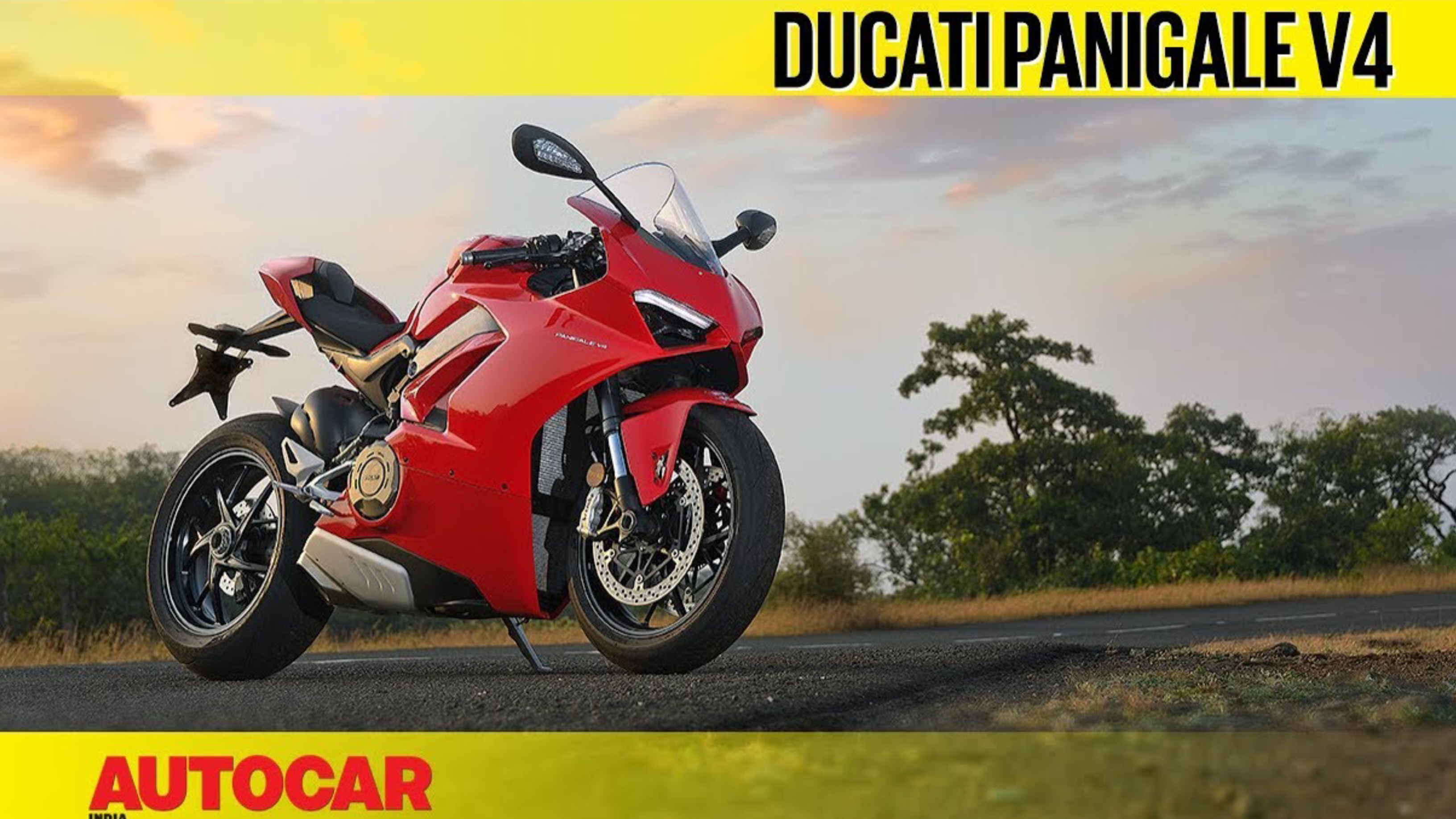 Ducati Panigale V4 : भारत में राइडरों के बेस्ट सुपर फीचर्स वाला बाइक कीमत जानकार हो जाओगे हैरान